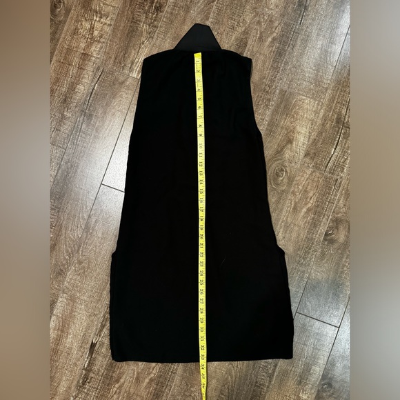 Aritzia Sabine Dress - Peonies flowers - Picture 8 of 15